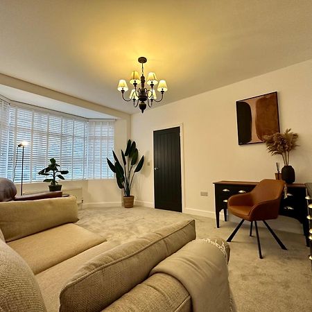 Clover Lodge Portsmouth Luxury Home With Off Road Free Parking Bagian luar foto